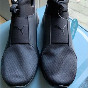 BRAND NEW Puma Rebel Mid Wns Sneakers!